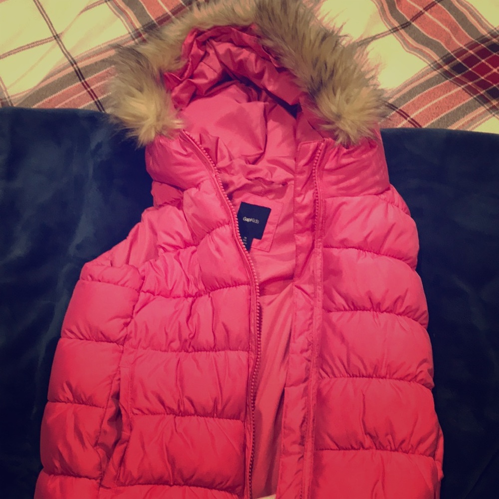 Girls size 8 gap vest